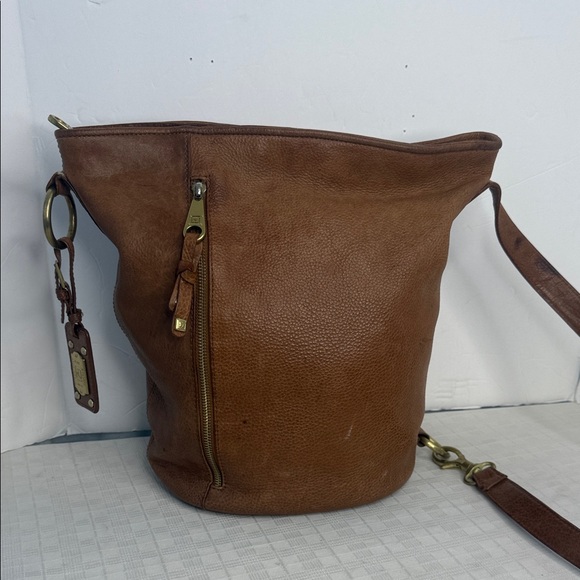 Vintage Stone Mountain Leather Shoulder Bucket Bag Chestnut Brown Two Way Strap - Picture 1 of 11